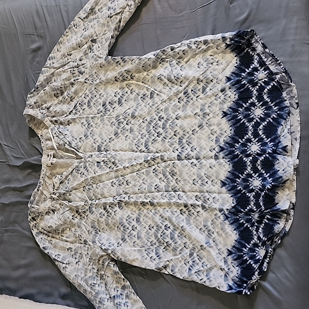 Women's blouse